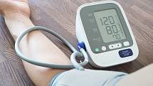 Rizikové jsou dlouhodobé hodnoty krevního tlaku 140/90 a vyšší (optimální krevní tlak je 120/80)
