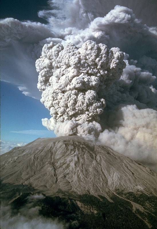 Výbuch sopky Mount St. Helens v roce 1980 patří k největším ve 20. století. Sopka Novarupta, která vybuchla v roce 1912, vyvrhla magmatu třicetkrát více.