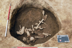 V chorvatském pohřebišti starém přes 1500 let byly objeveny lebky nedospělých chlapců. Obě nesly stopy výrazné úmyslné deformace