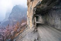 Tunel Guoliang není nic pro klaustrofobiky ani slabší povahy.