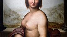 Barevná nahá Mona Lisa, vytvořená podle původního náčrtu