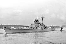 Bitevní loď Bismarck byla pýchou nacistického německého námořnictva. Ke dnu nakonec šla už při svém prvním nasazení.