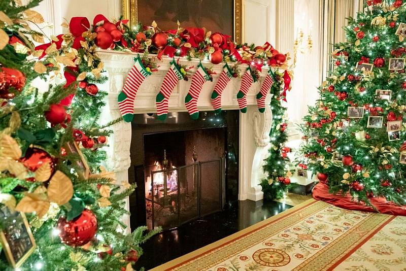 Letošní vánoční výzdoba Bílého domu pod taktovkou nového prezidentského páru - Joa a Jill Bidenových.