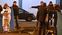 Muže podezřelého z pondělního útoku na vánoční trh v Berlíně zastřelili v severoitalském Miláně.