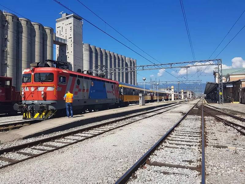 První vlak RegioJetu dorazil do stanice Rijeka.