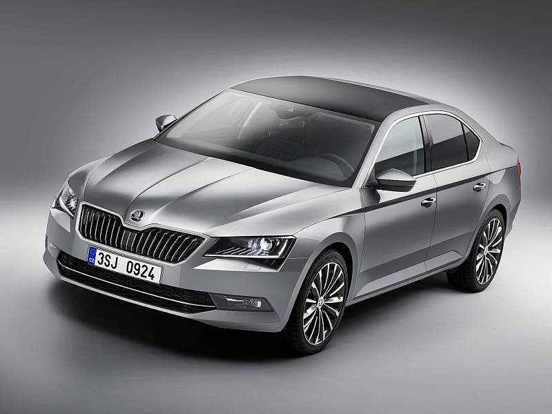 Škoda Superb.