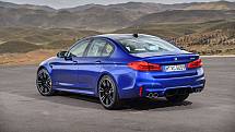 BMW M5.