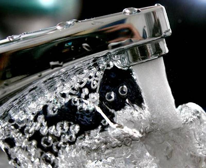 Celková spotřeba vody oproti předchozímu roku o něco poklesla