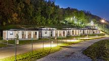 Hotel and Camp Terme Jezerčica je ideální volbou nejen pro rodiny s dětmi, ale také pro všechny, kdo touží po aktivní dovolené uprostřed panenské přírody.
