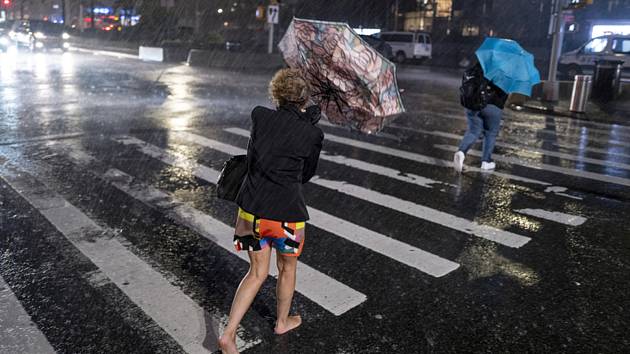 Pozůstatky hurikánu Ida přinesly do New Yorku vydatné deště