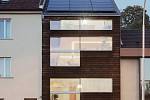 Přidáte-li k pasivnímu základu fotovoltaiku, můžete jej posunout až na plusový dům. Na snímku je realizace Vize Ateliéru
