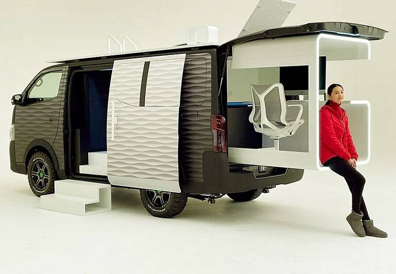 Kancelář na kolech: Nissan NV350 Caravan Office Pod