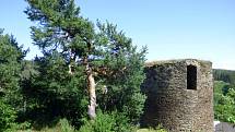 Věž hradu Sychrova