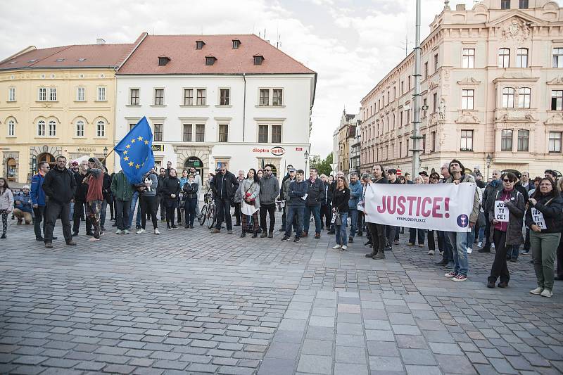 Milion chvilek pro demokracii v Plzni