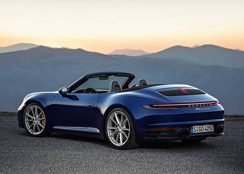 Porsche 911 Carrera Cabriolet