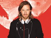 David Guetta, jeden z nejslavnějších DJů současnosti se po pěti letech od vyprodané Tesla Areny vrací do Prahy.