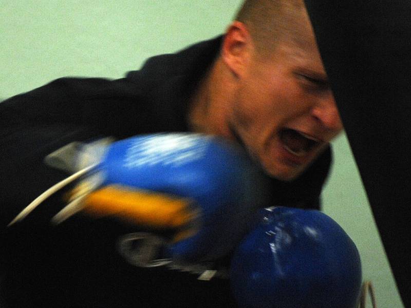 Český boxer Lukáš Konečný se v Magdeburgu připravuje na boj o titul mistra světa v superwelterové váze.
