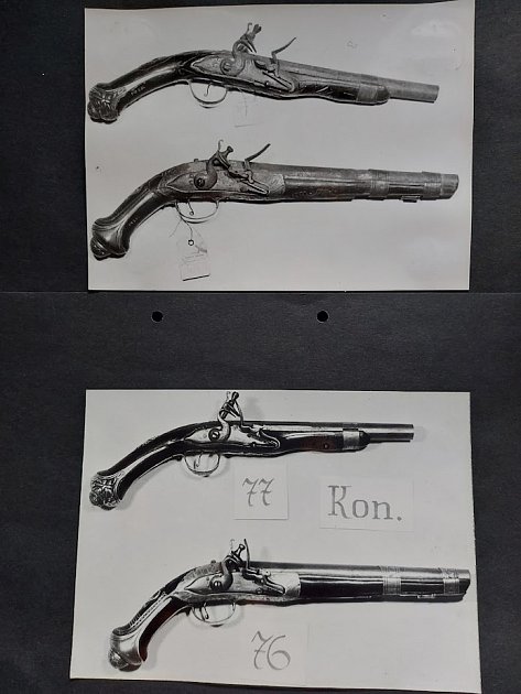Repro z fotodokumentace restaurovaných historických pistolí – před a po.