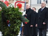 Zeman a Klaus položili věnce u pomníku bývalého prezidenta Beneše
