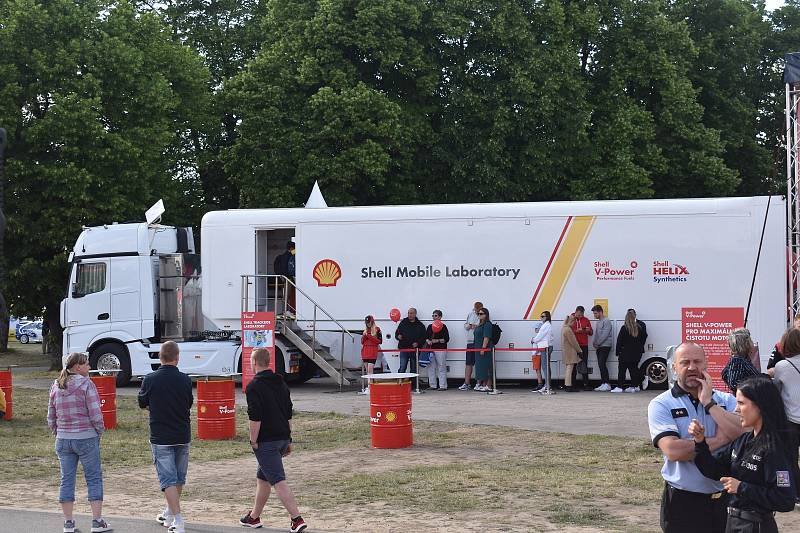 Pojízdná laboratoř Shell v Praze