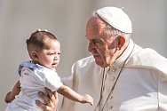 Papež František svatořečil zatím v průměru 9,5 osob ročně. Jan Pavel II. dosahoval dvojnásobného počtu.