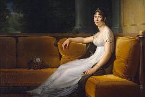 Napoleonova první manželka Josefína se jako císařovna stala módní ikonou. Právě díky ní se v období empíru začaly nosit bílé šaty. O svůj vzhled a šatník důsledně pečovala.