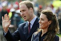 Princ William a Kate Middletonová si řeknou své ano.