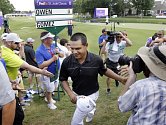 Gratulace na osmnácté jamce. Fabian Gómez ovládl turnaj PGA!