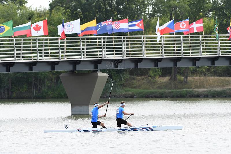 Bratři Fuksovi skončili ve finále devátí