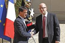 Francouzský premiér Manuel Valls a Bohuslav Sobotka.