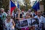 Demonstrace pod názvem "Nezapomínáme. Protestujeme." k 50. výročí okupace armádami Varšavské smlouvy se konala 20. srpna 2018 před ruskou ambasádou v Praze.