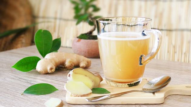 Zázvorový čaj je ideálním podzimním nápojem proti nachlazení, který navíc prohřeje.