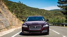 Jaguar XF.