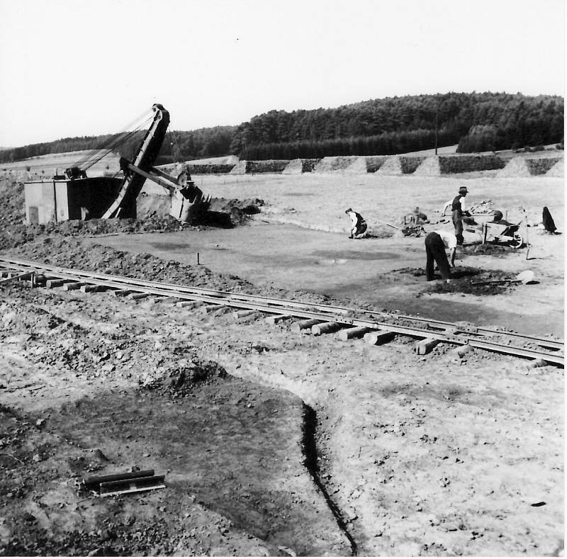 Stavba tzv. Hitlerovy dálnice začala v roce 1939, ale nebyla nikdy dokončena