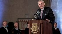 Prezident Miloš Zeman na státní svátek 28. října předával státní vyznamenání ve Vladislavském sále Pražského hradu.