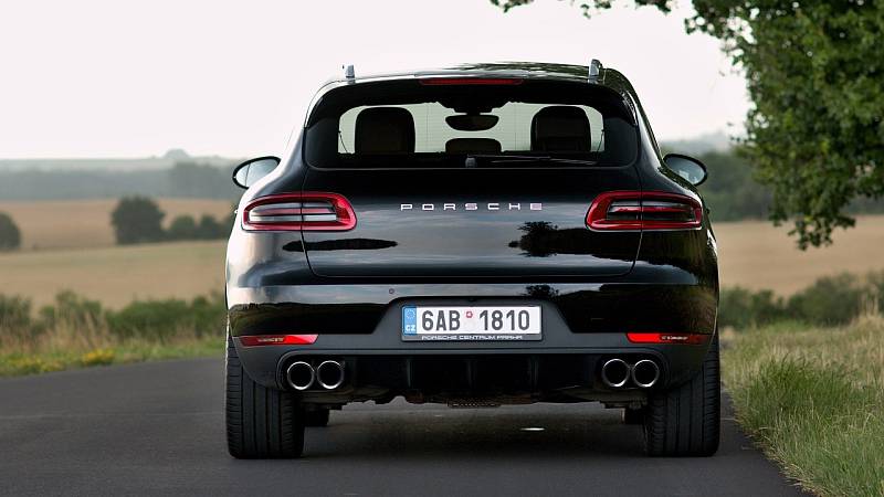 Porsche Macan.