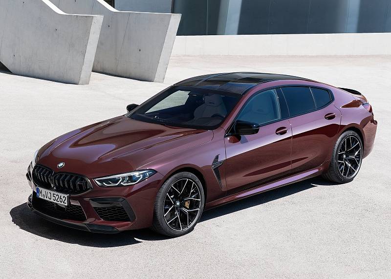 BMW M8 Gran Coupe je na vrcholu "potravinového" řetězce