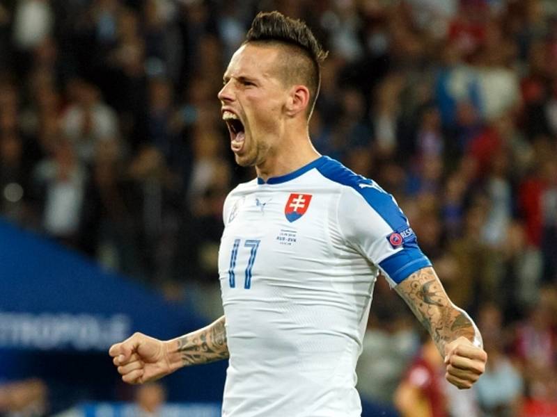 Marek Hamšík ze Slovenska se raduje z gólu proti Rusku.