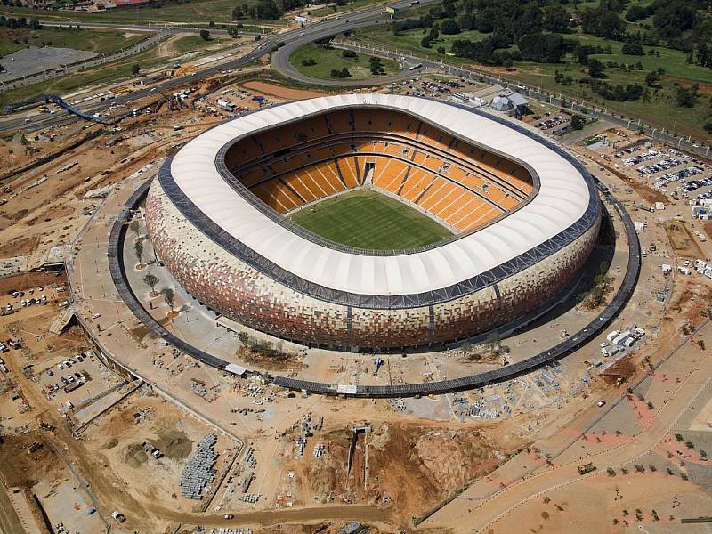 Soccer City Stadium – Johannesburg. Kapacita: 88 460.
