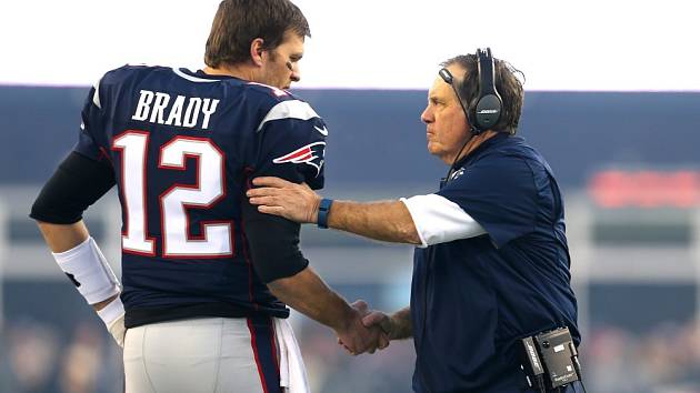 Jedno z nejúspěšnějších spojení v historii NFL: Tom Brady (vlevo) a kouč Patriots Bill Belichick.