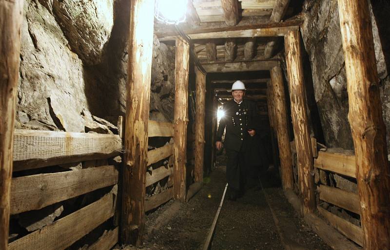 Po stopách horníků. V podzemní štole na Landeku se dozvíte všechno o tvrdé dřině horníků dobývajících uhlí.