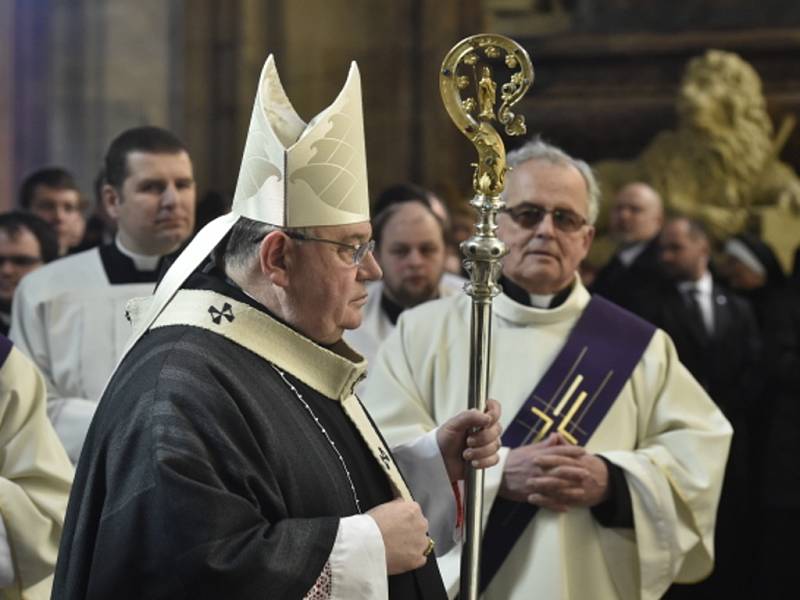 Pohřeb kardinála Miloslava Vlka v katedrále sv. Víta na Pražském hradě. Zádušní mši sloužil pražský arcibiskup Dominik Duka.