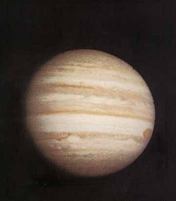 Snímek planety Jupiter, pořízený sondou Pioneer 10, která se k plynnému obrovi dostala jako vůbec první lidmi vytvořený objekt.