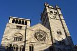 Katedrála svatého Vavřince v italském Janově pochází již z 11. století