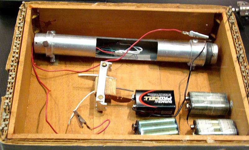Model jedné z Kaczynského bomb, vytvořený FBI, byl před časem vystaven v již zaniklém washingtonském Newseu