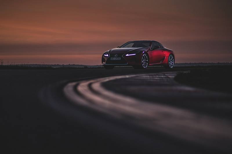 Lexus LC 500.