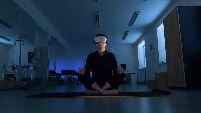 Díky VIRTUAL REAL LIFE (VR Life) slouží virtuální technologie jako pomocník v rehabilitacích.