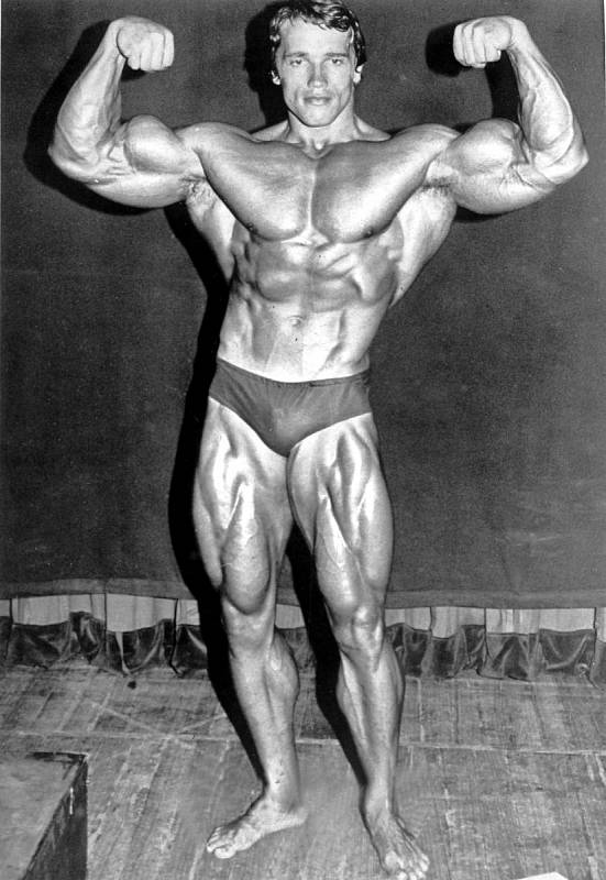 Arnold Schwarzenegger v soutěžní formě v roce 1974