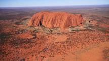 Australská hora Uluru, známá také jako Ayersova skála