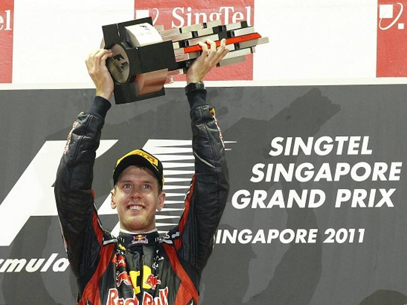 Sebastian Vettel vyhrál Velkou cenu Singapuru.